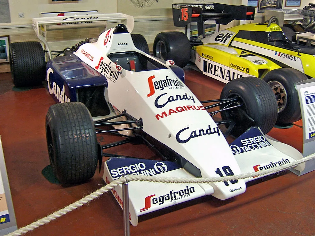 1024px-Toleman_TG184[1]